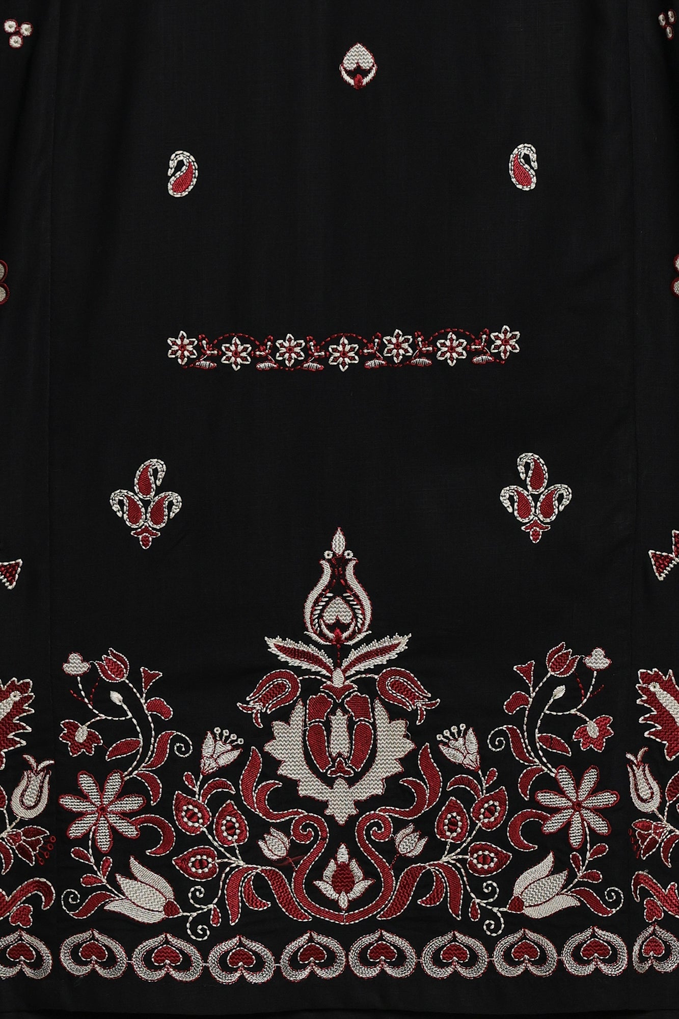 EMBROIDERED SUIT (E8245/102/902)
