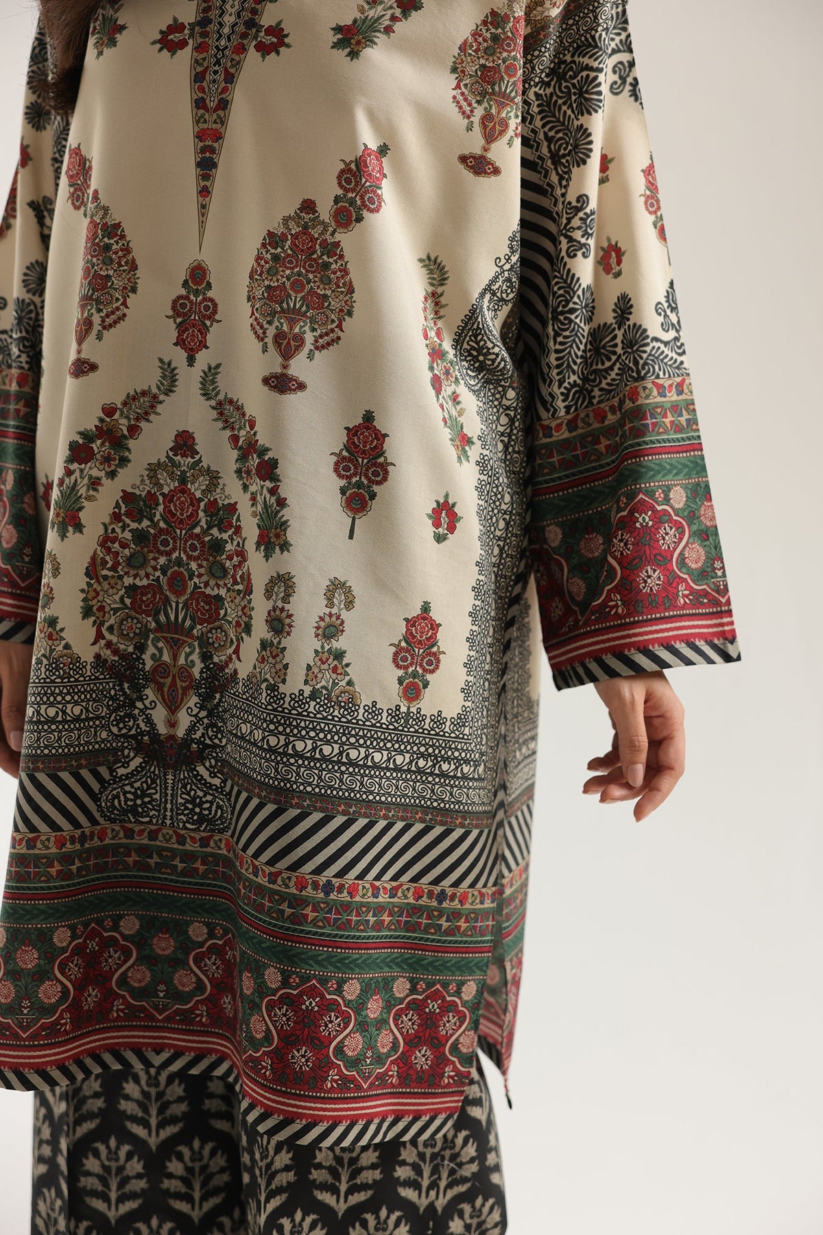 PRINTED SUIT (E8266/102/005)