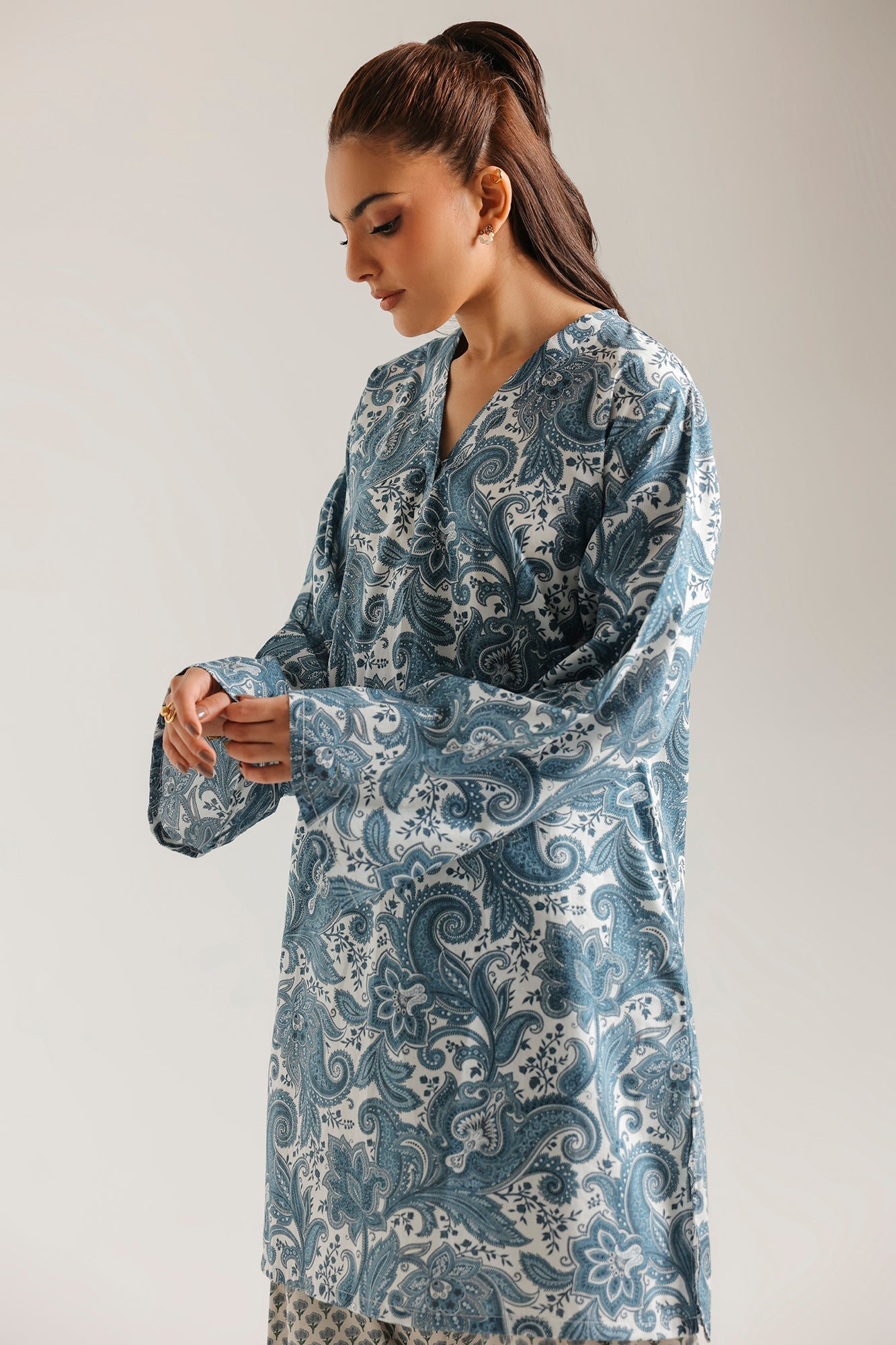 https://cdn.shopify.com/s/files/1/2290/7917/files/E8286-102-003_4.jpg?v=1781608441