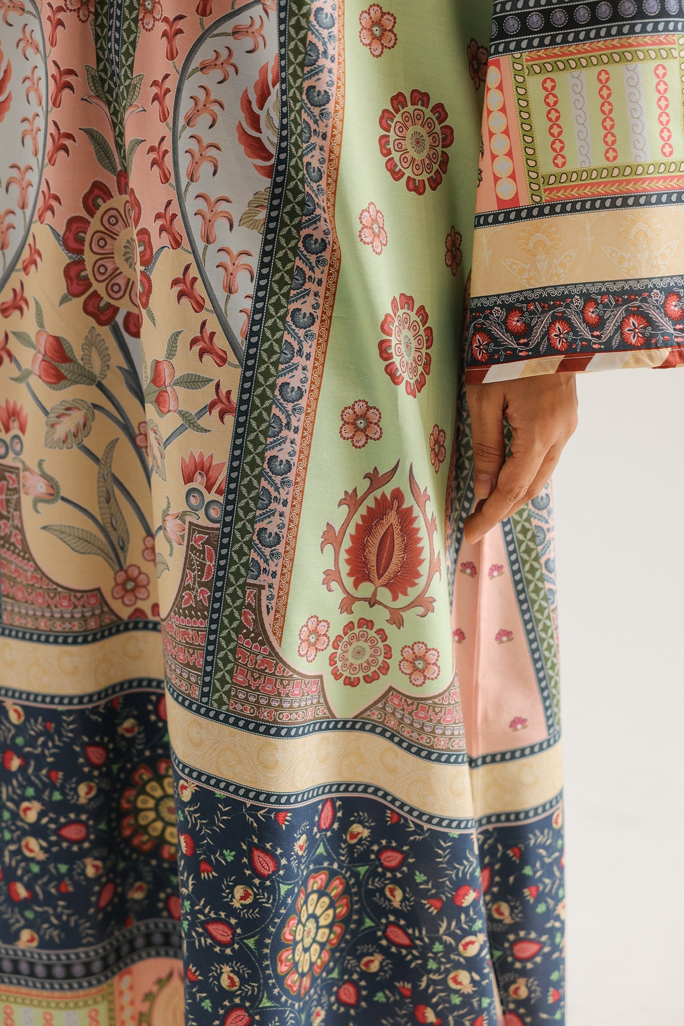 PRINTED KAFTAN (E8475/102/328)