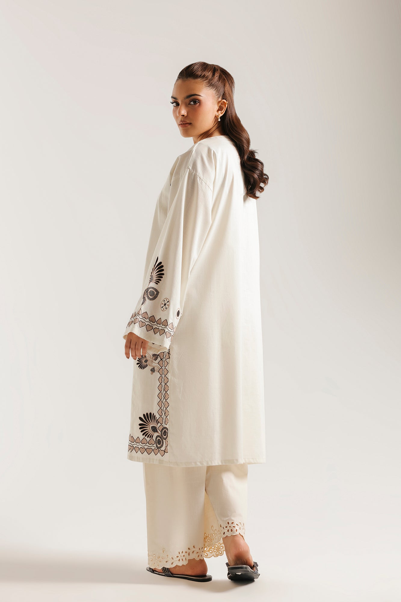 EMBROIDERED SHIRT (E9200/102/005)