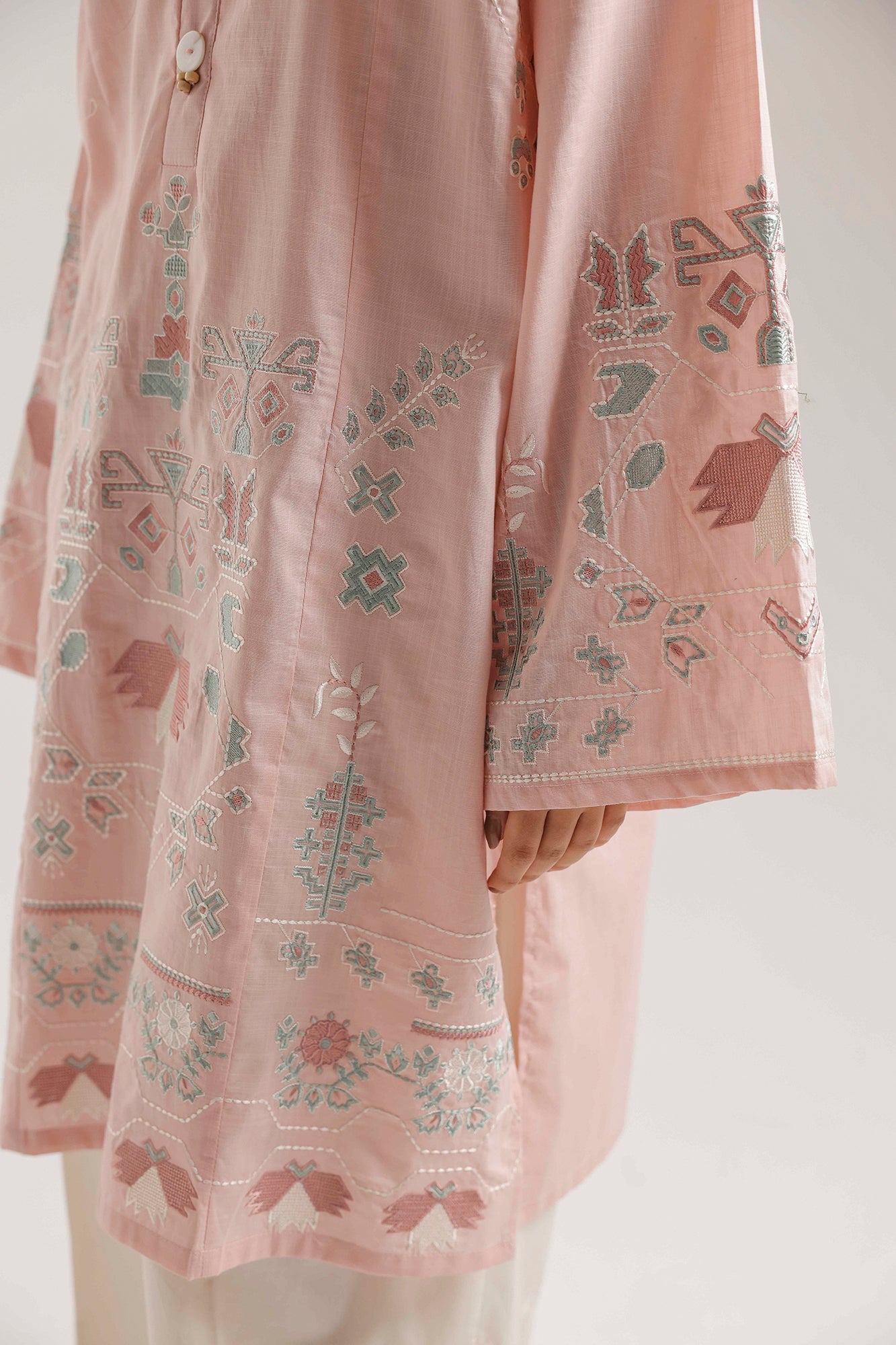 EMBROIDERED SHIRT (E9201/102/316)