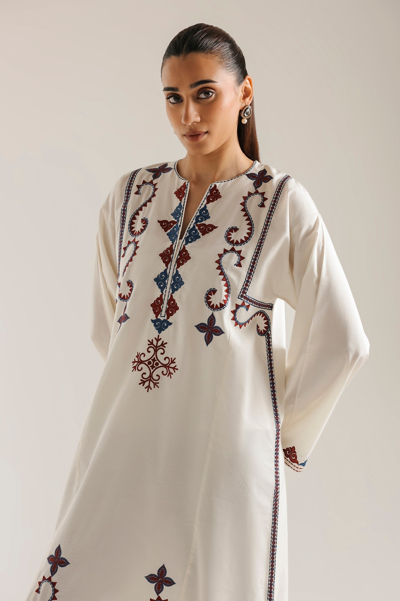 EMBROIDERED DRESS (E9213/102/001)