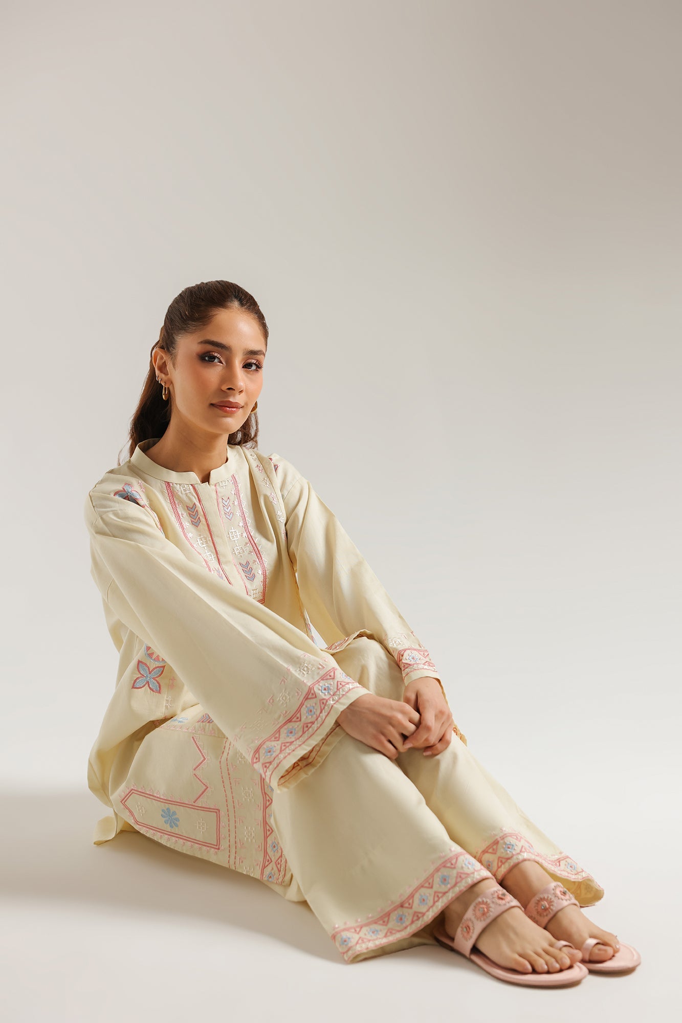 EMBROIDERED SUIT (E9322-102-115)