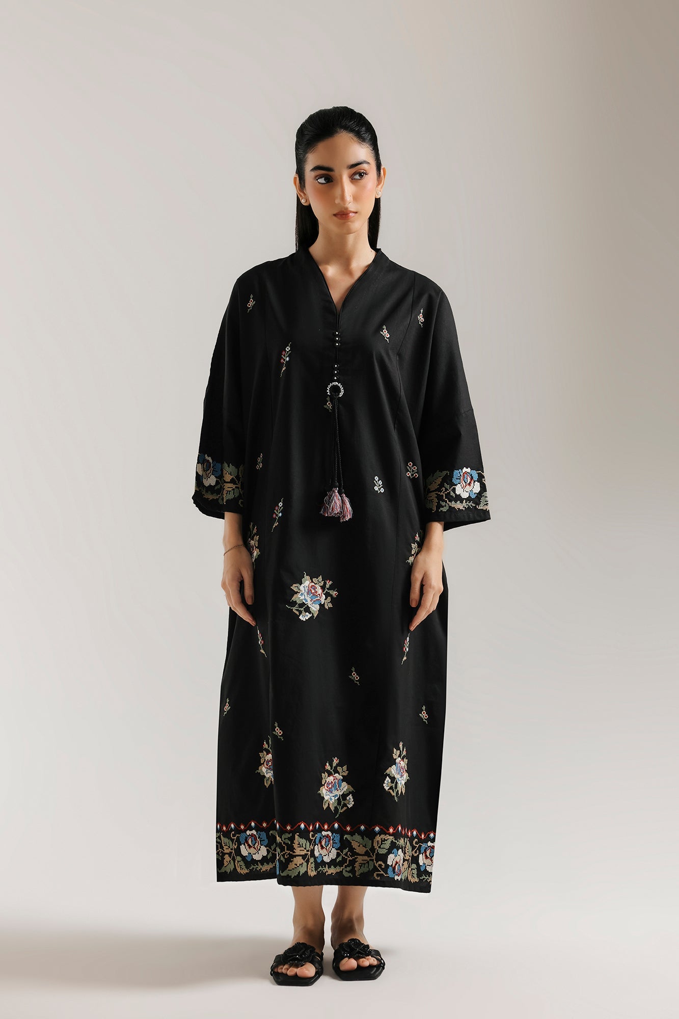 EMBROIDERED KAFTAN (E9326-102-902)