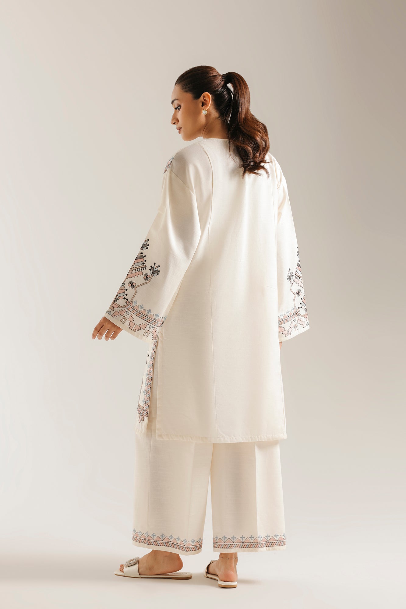 EMBROIDERED SUIT (E9328-102-005)