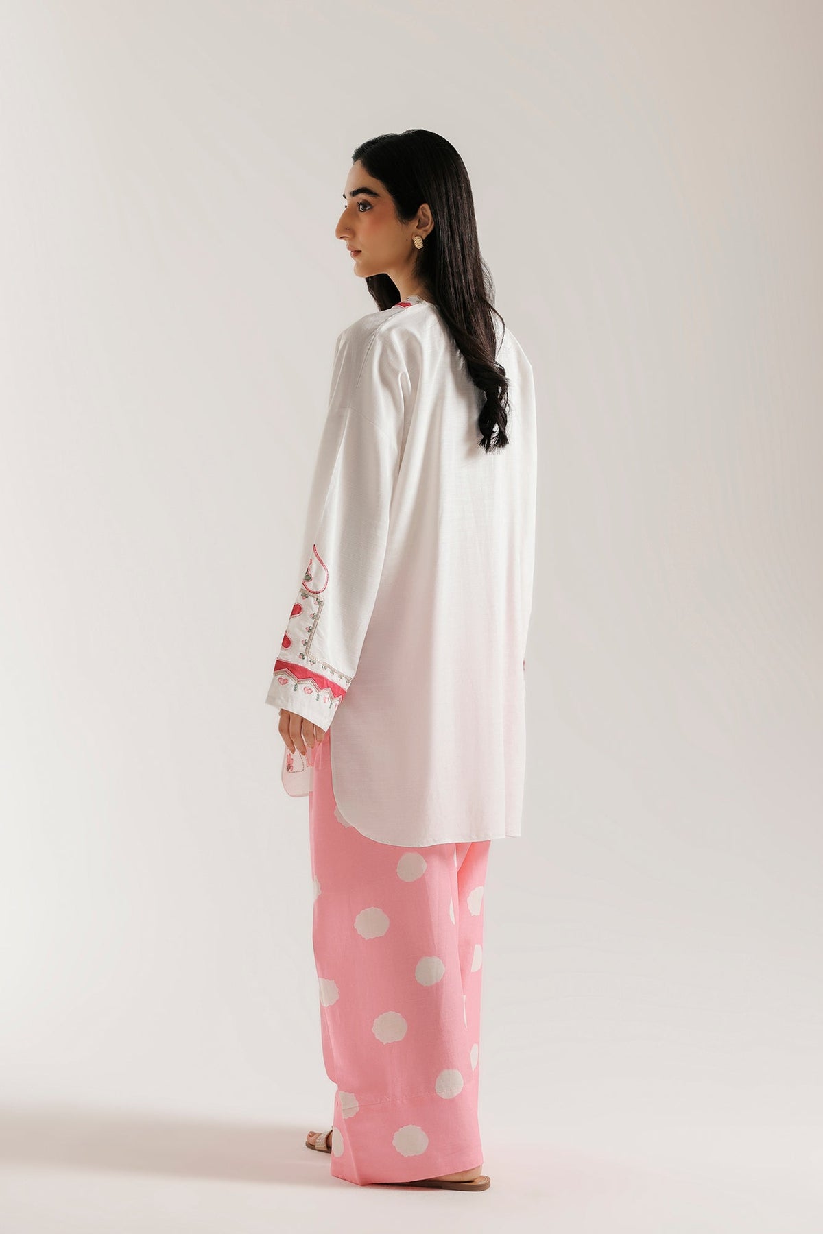 EMBROIDERED SUIT (E9385-102-001)
