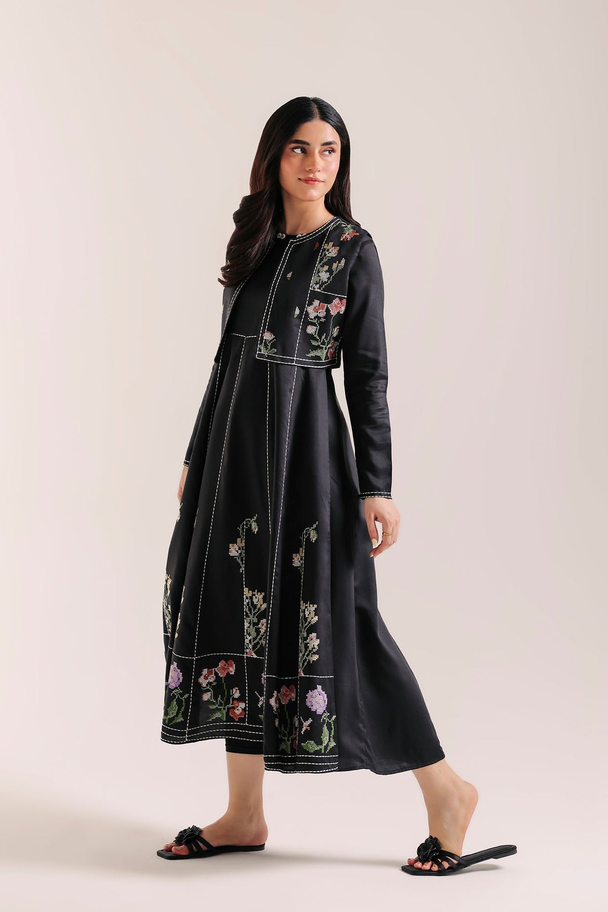 EMBROIDERED DRESS (E9405-102-902)