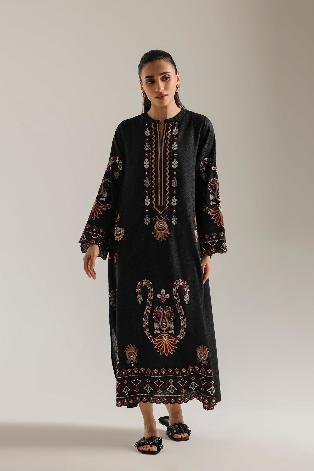 EMBROIDERED DRESS (E9408-102-902)