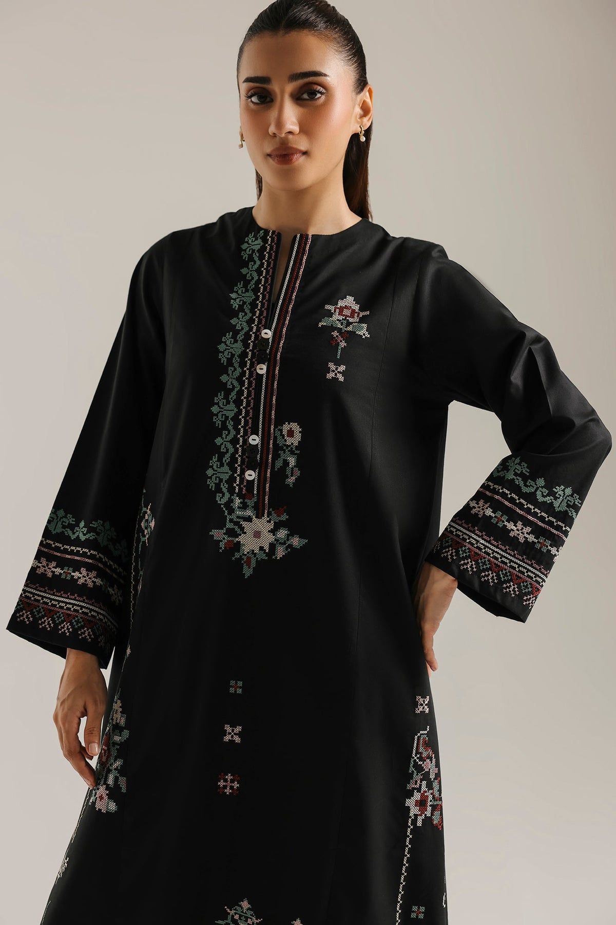 EMBROIDERED DRESS (E9415-102-902)