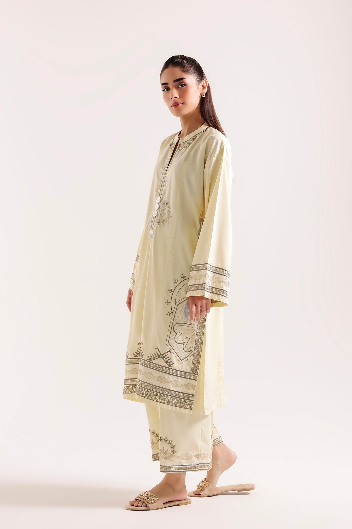 EMBROIDERED SUIT (E9437-102-115)