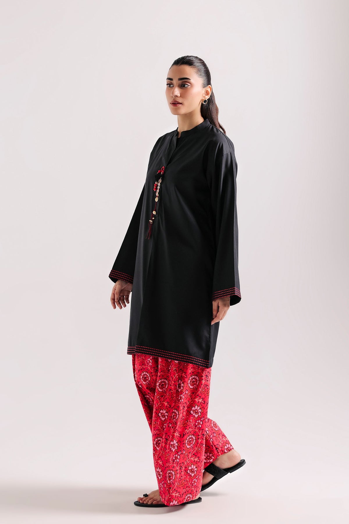 EMBROIDERED SUIT (E9444-102-902)