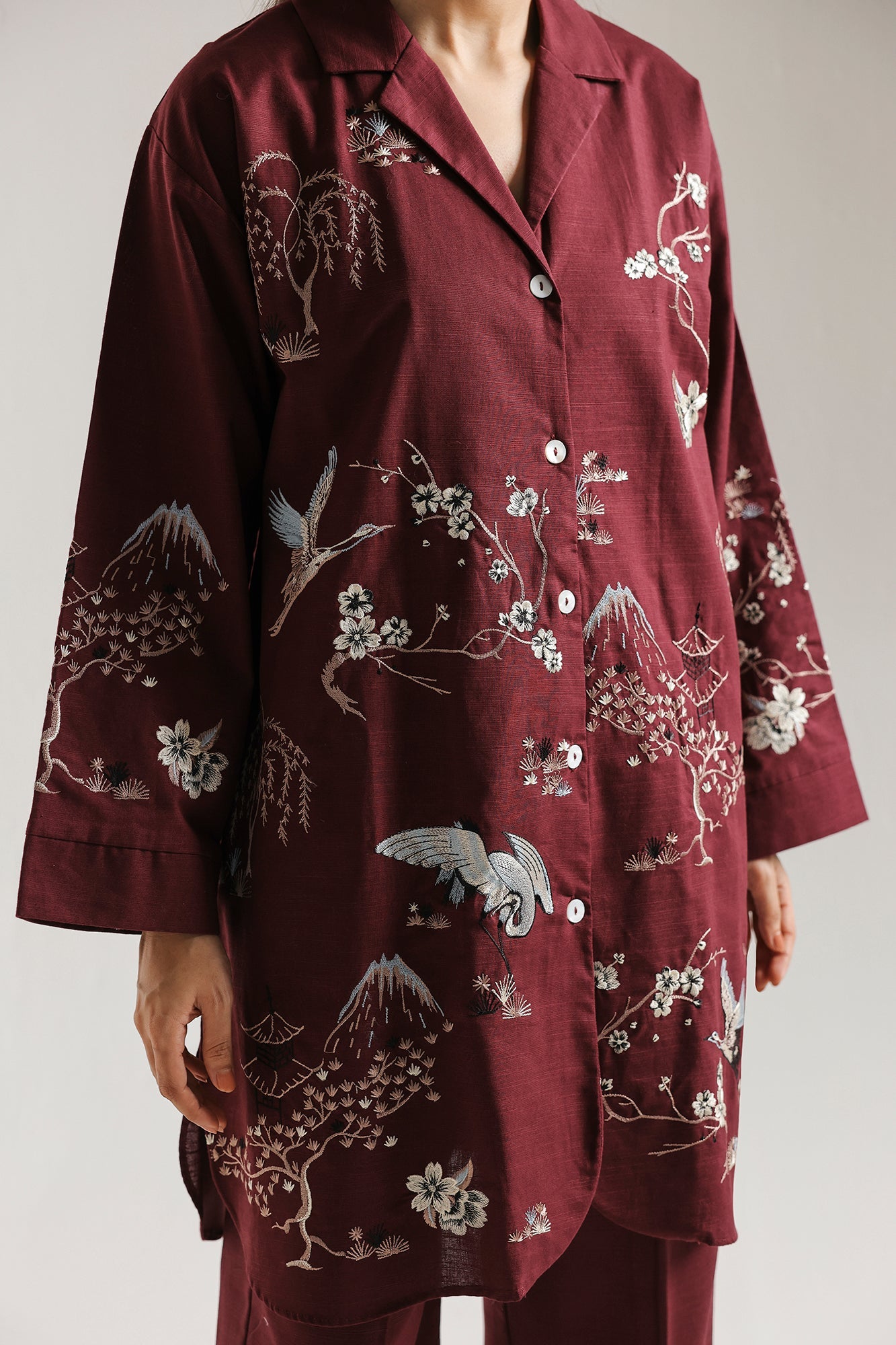 EMBROIDERED SUIT (E9451-102-519)