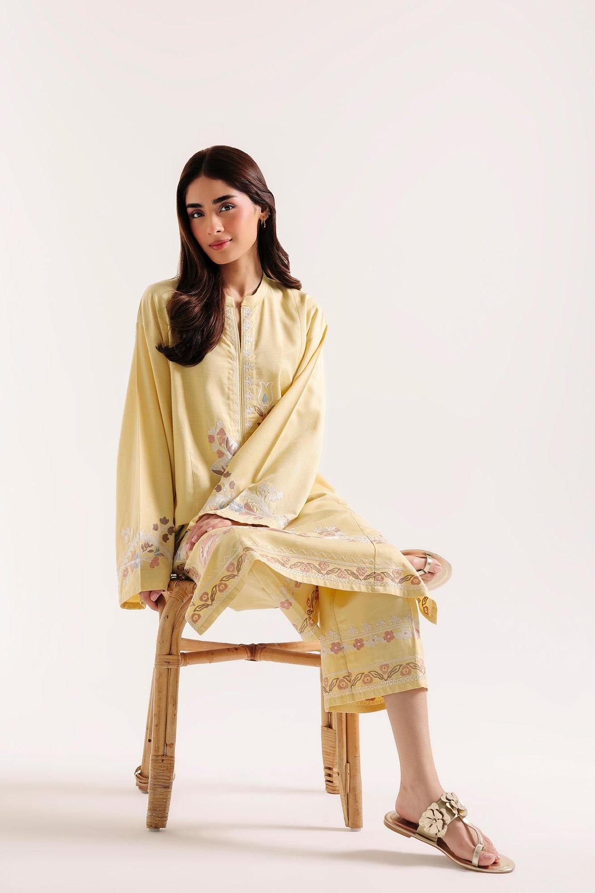 EMBROIDERED SUIT (E9519-102-110)