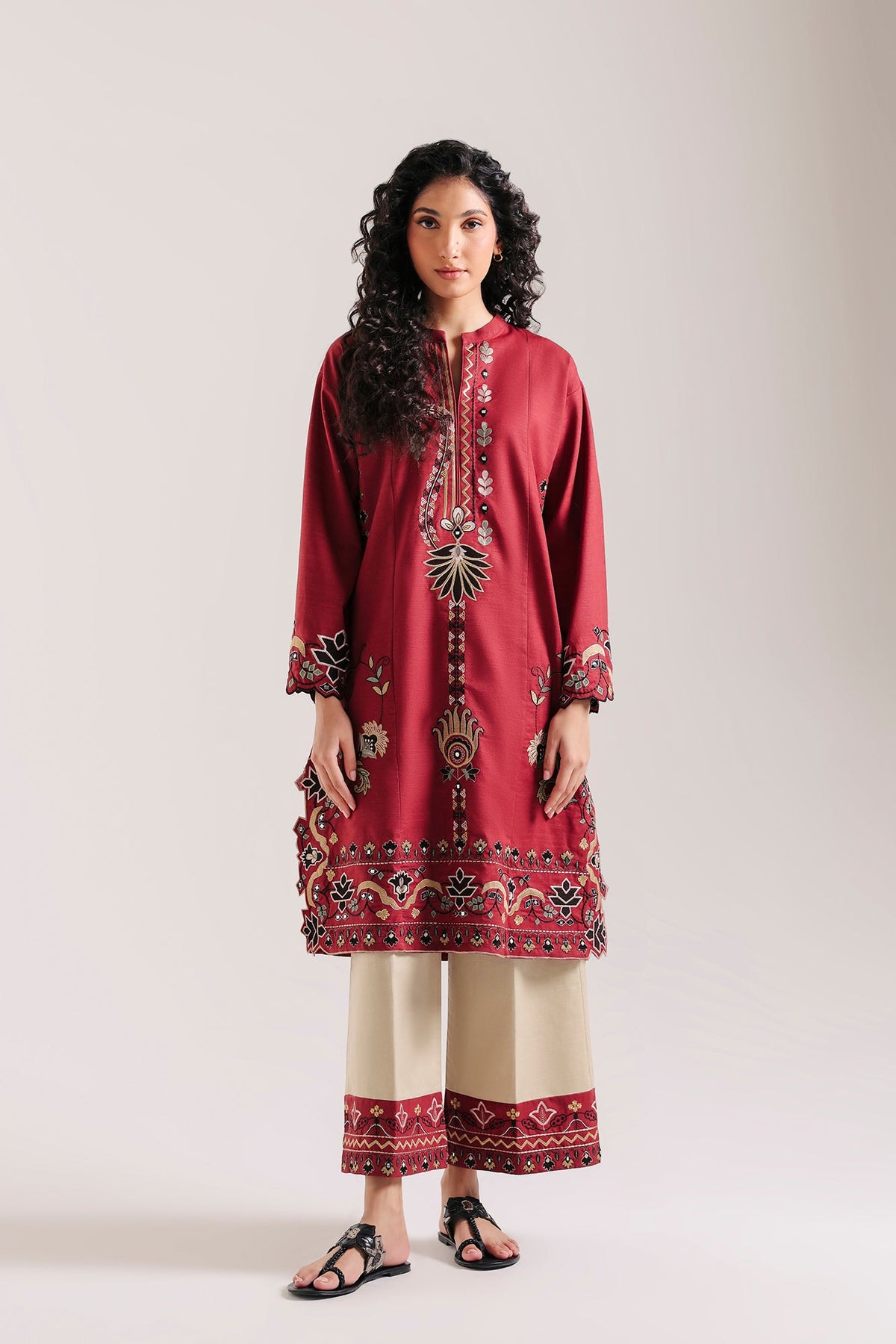 EMBROIDERED SUIT (E9530-102-319)