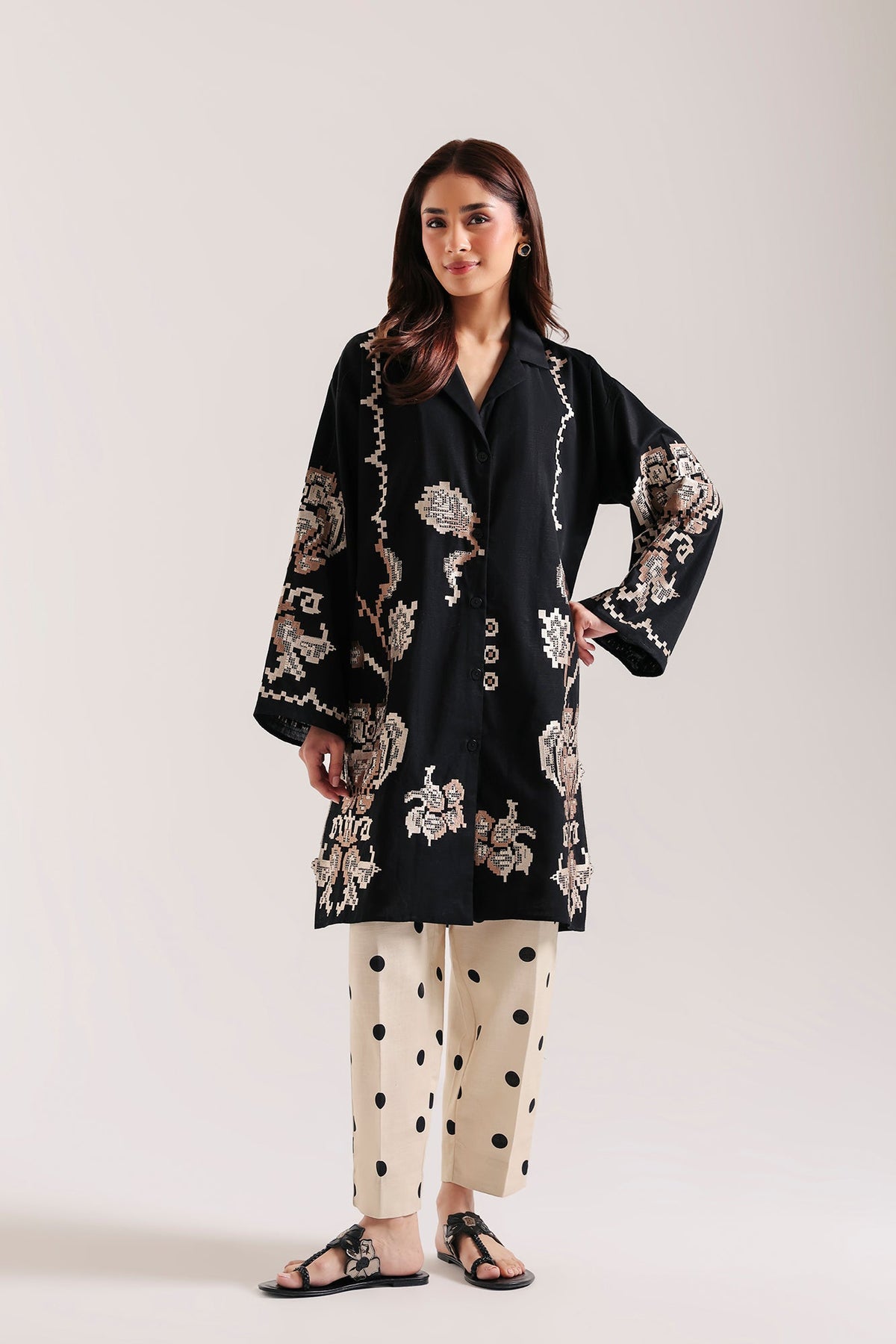EMBROIDERED SUIT (E9532-102-902)