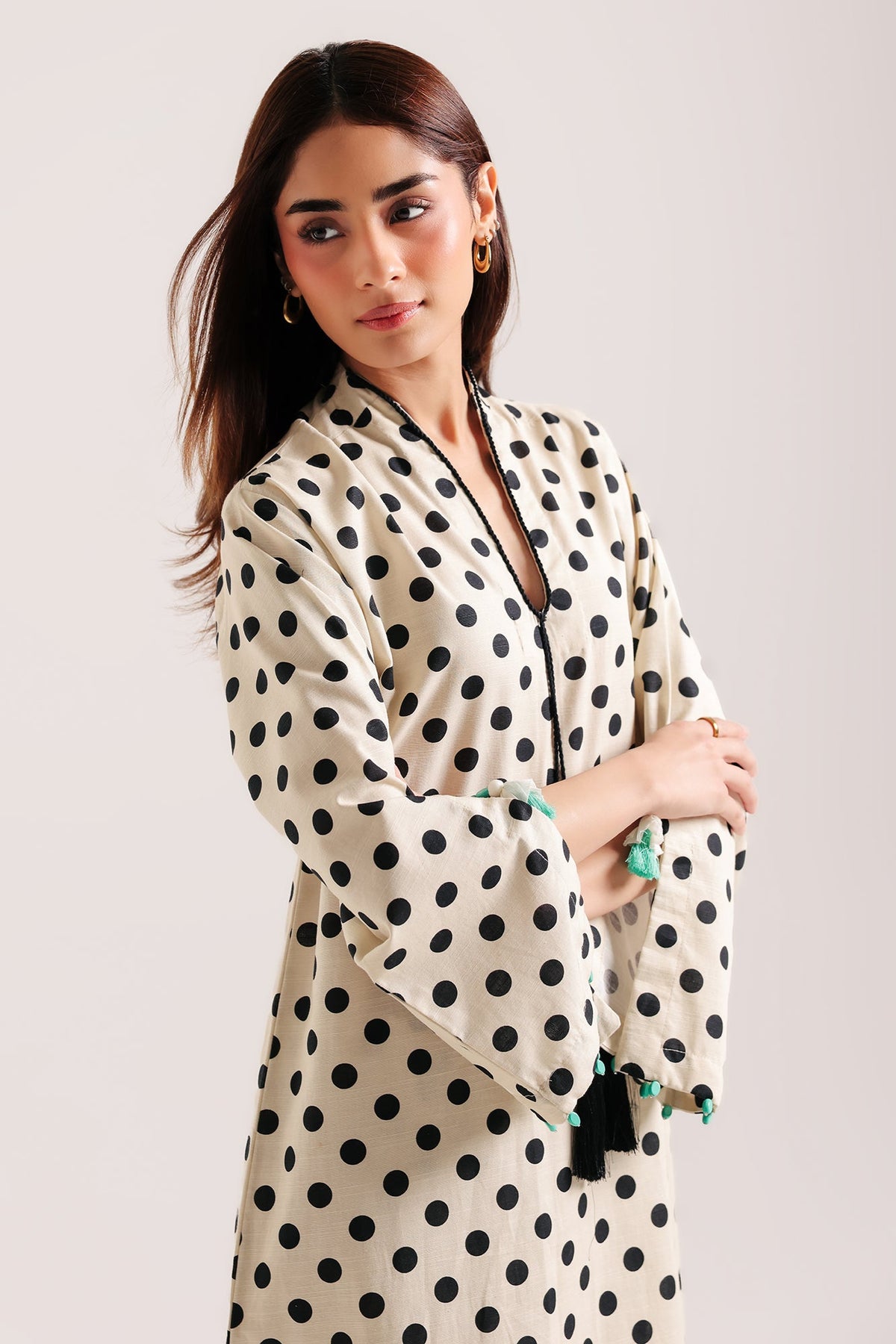 EMBROIDERED SUIT (E9536-102-004)