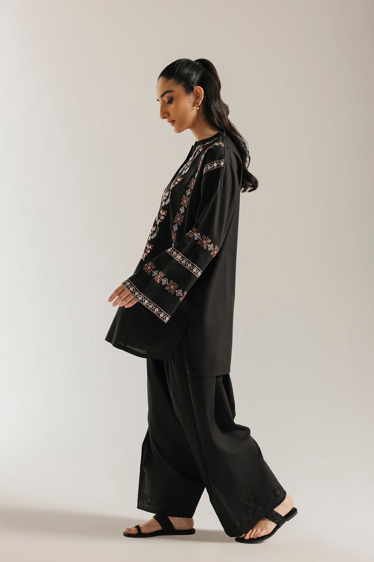 EMBROIDERED KURTI (E9609-102-902)