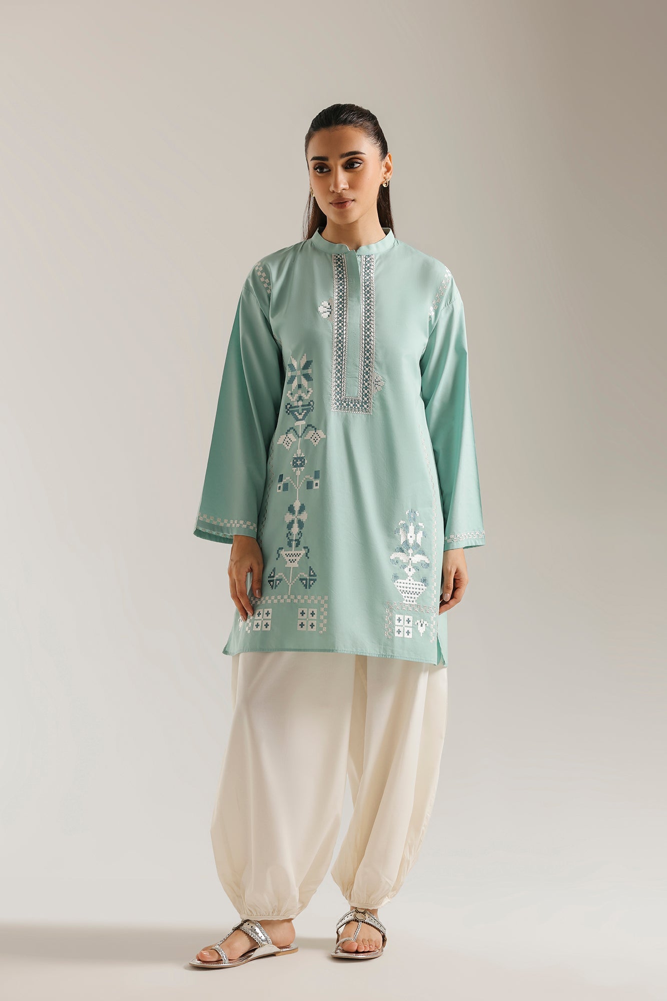 EMBROIDERED KURTI (E9610-102-716)