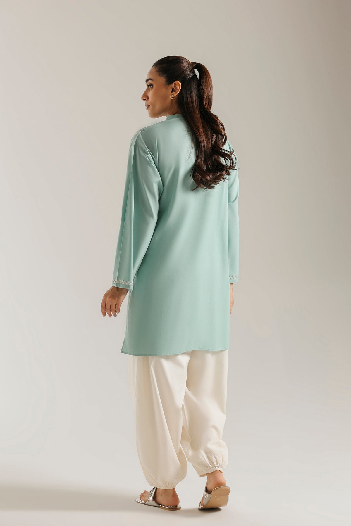 EMBROIDERED KURTI (E9610-102-716)