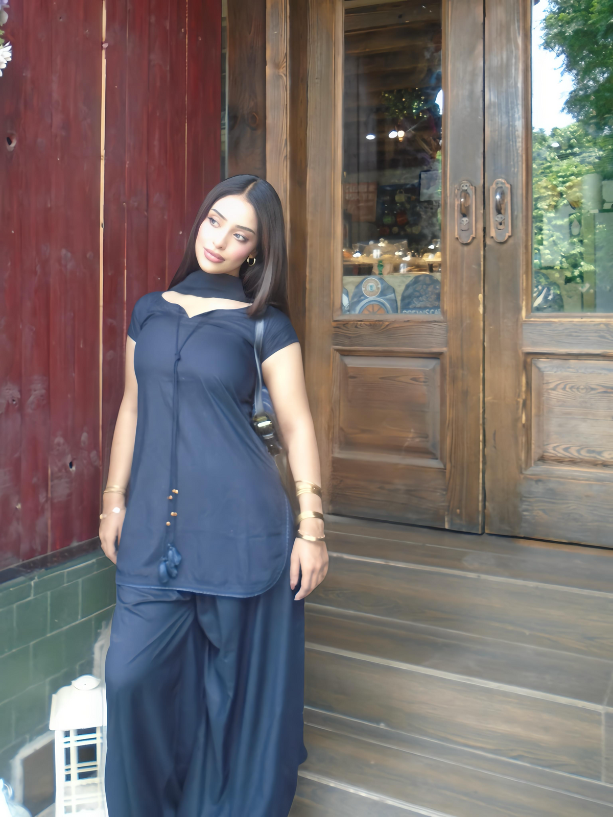 Document (dark blue)