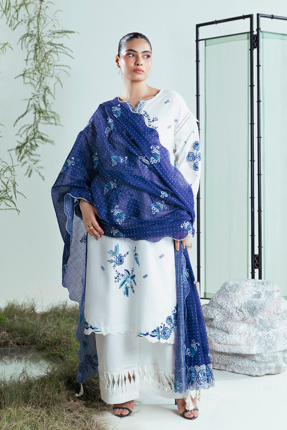 3 Piece Embroidered Lawn Suit with Bunches and Zari Dupatta