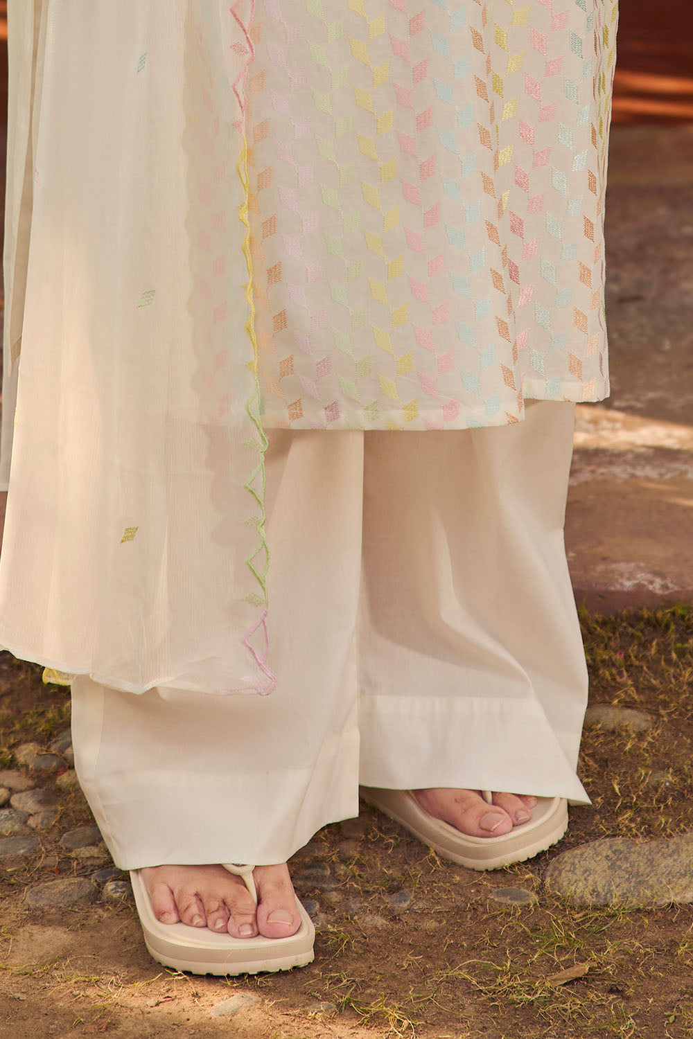 3 Piece Embroidered Lawn Suit with Embroidered Chiffon Dupatta