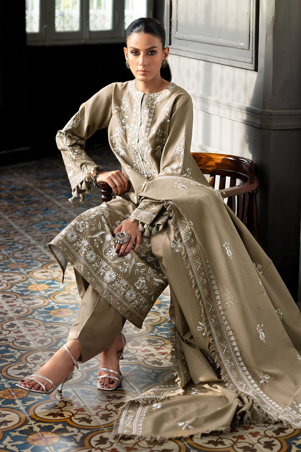 3 Piece Embroidered Khaddar Suit With Dupatta