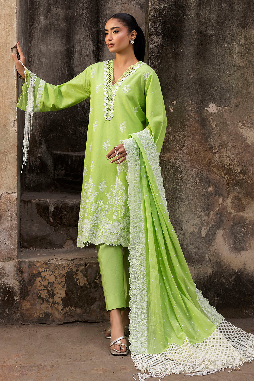 3 Piece Embroidered Jacquard Suit with Embroidered Denting Dupatta