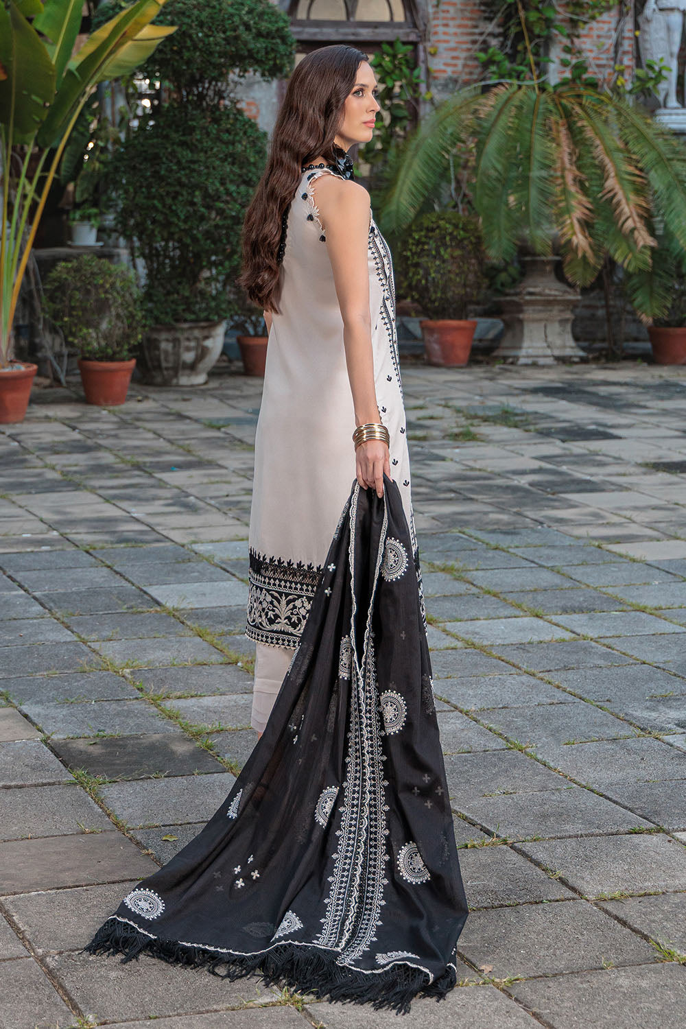 3 Piece Embroidered Lawn Suit with Embroidered Denting Dupatta
