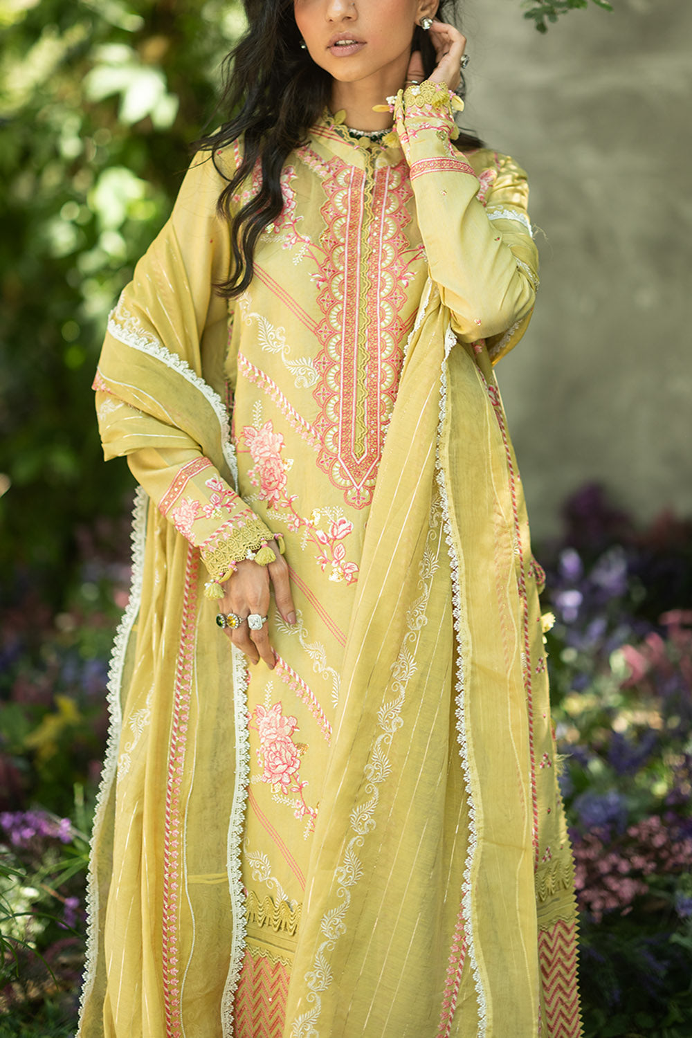 3 Piece Embroidered Paper Cotton Suit With Inner And Embroidered Borders And Embroidered Zari Stripe Paper Cotton Dupatta