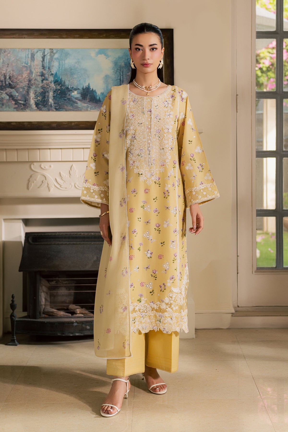 Eyrna 3Pc - Luxury Embroidered Lawn