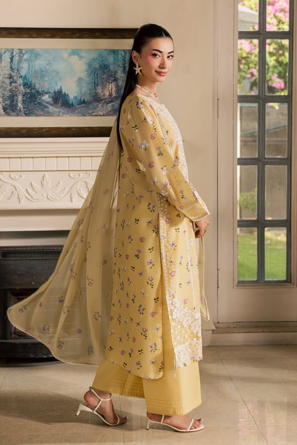 Eyrna 3Pc - Luxury Embroidered Lawn