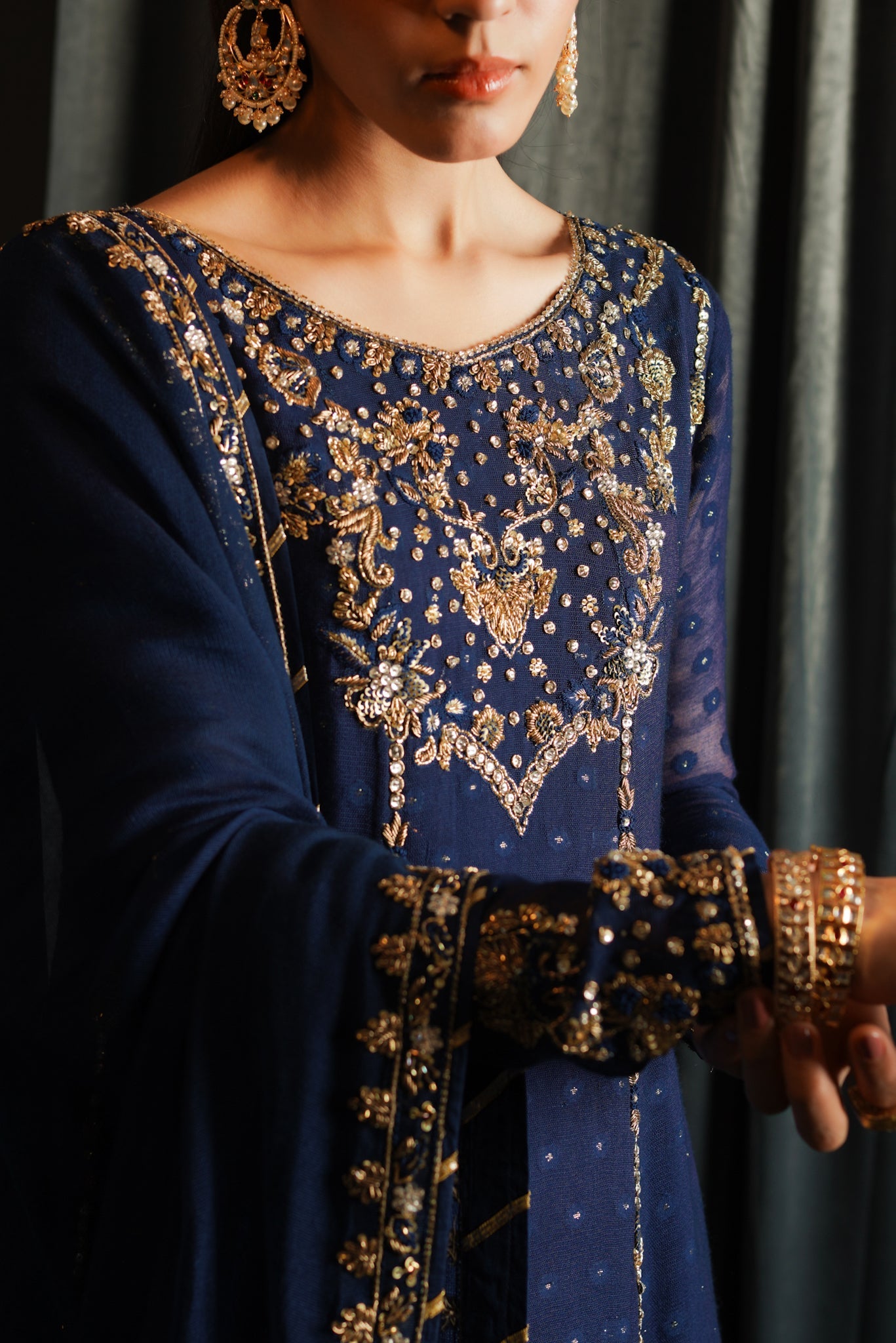 THE GOLDEN SAPPHIRE NPA3-23433