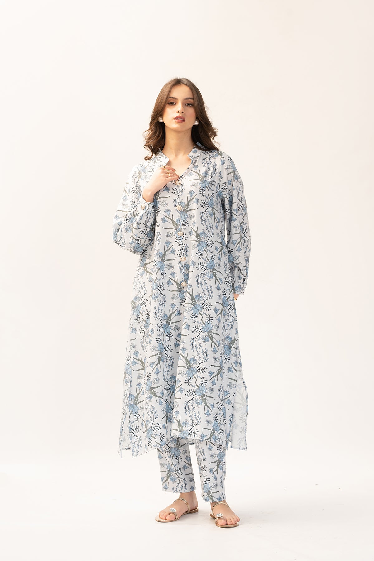 https://cdn.shopify.com/s/files/1/0267/7715/7692/products/FAN_9676.jpg?v=1679567906