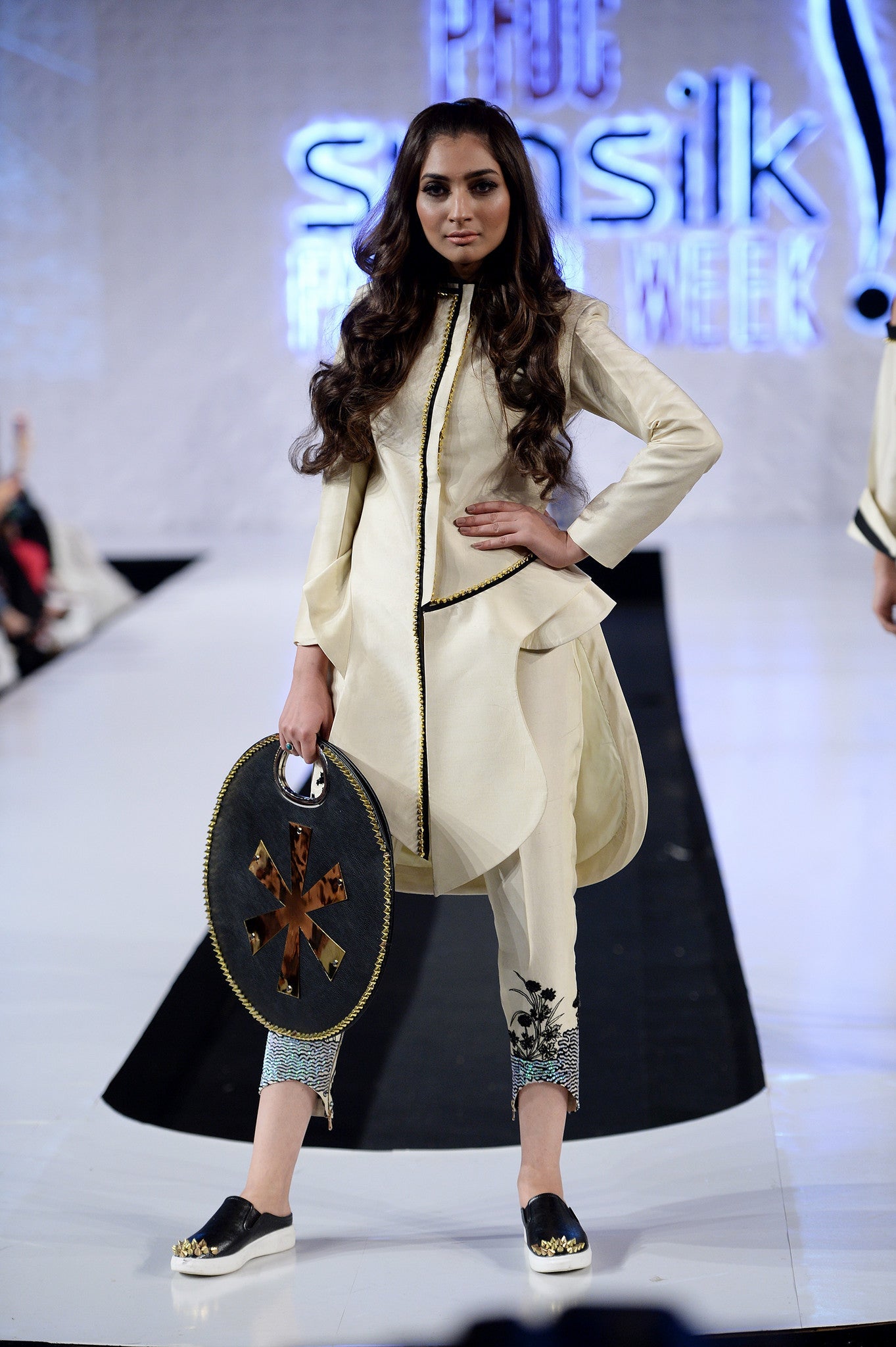 Saira Shakira