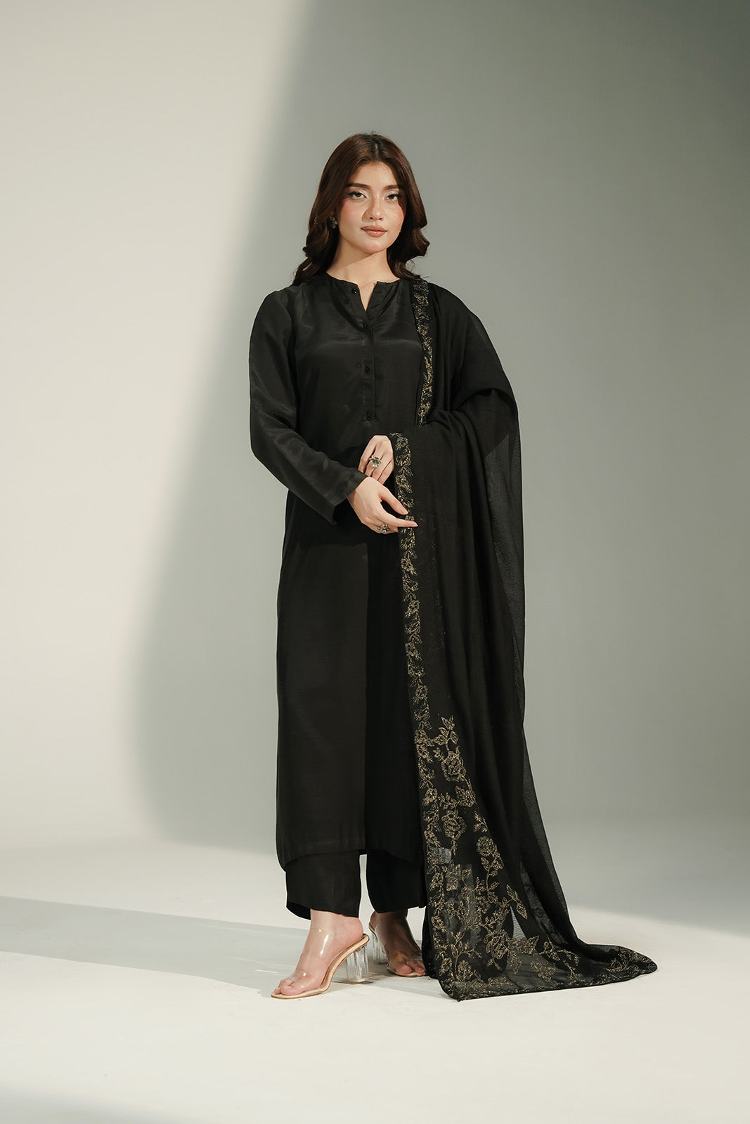 1 Piece Khaddi Net Embroidered Shawl (FH0036)