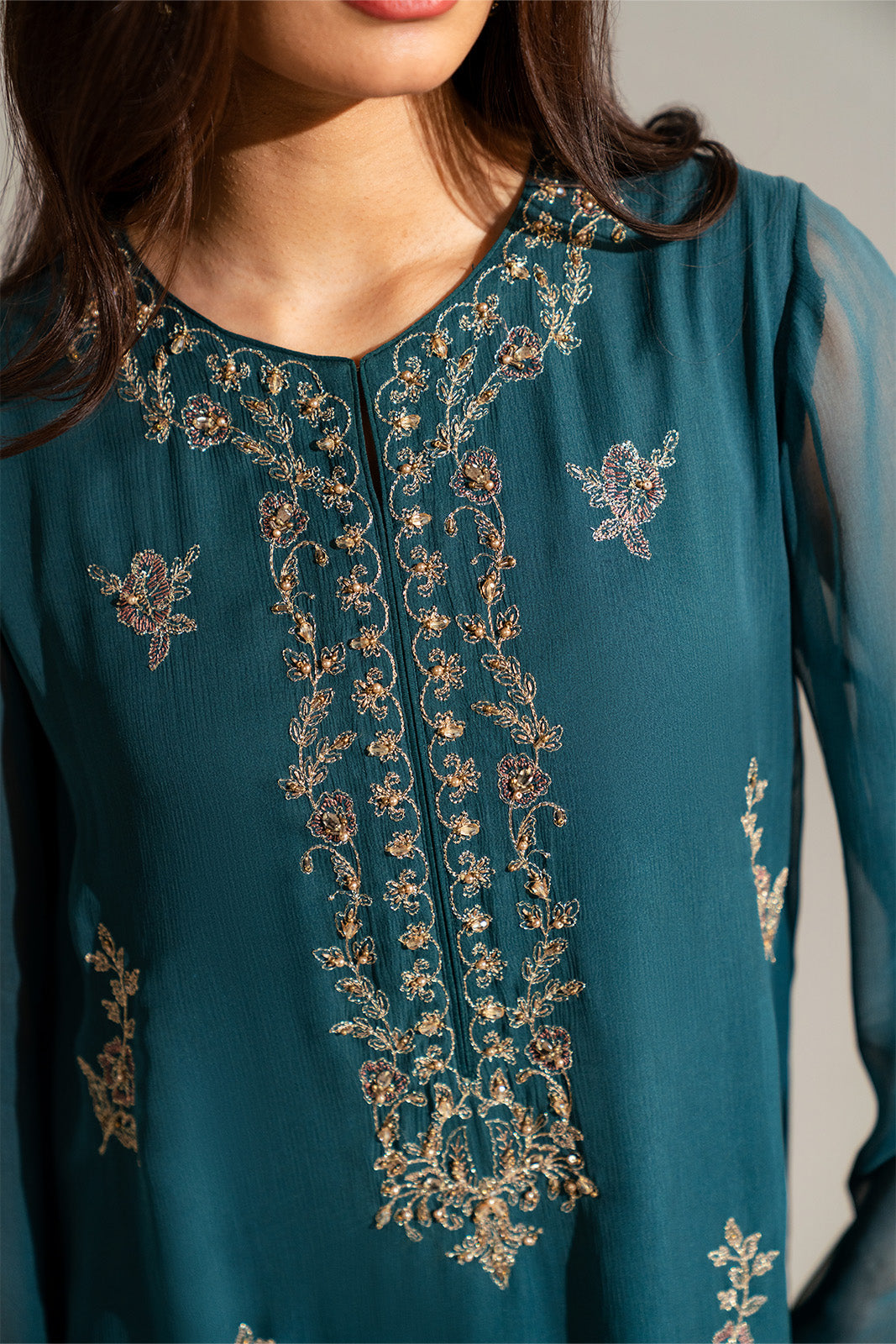 2 Piece Chiffon Embroidered Suit (FL0157)