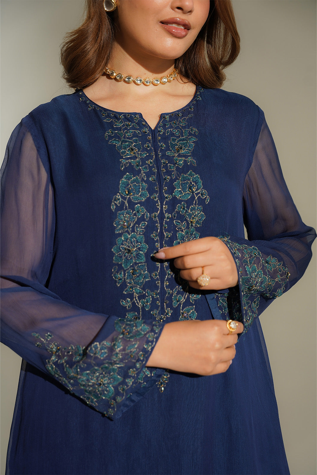2 Piece Chiffon Embroidered Suit (FS0160)