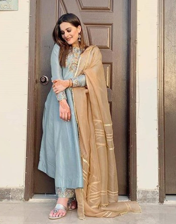 Faiza Saqlain