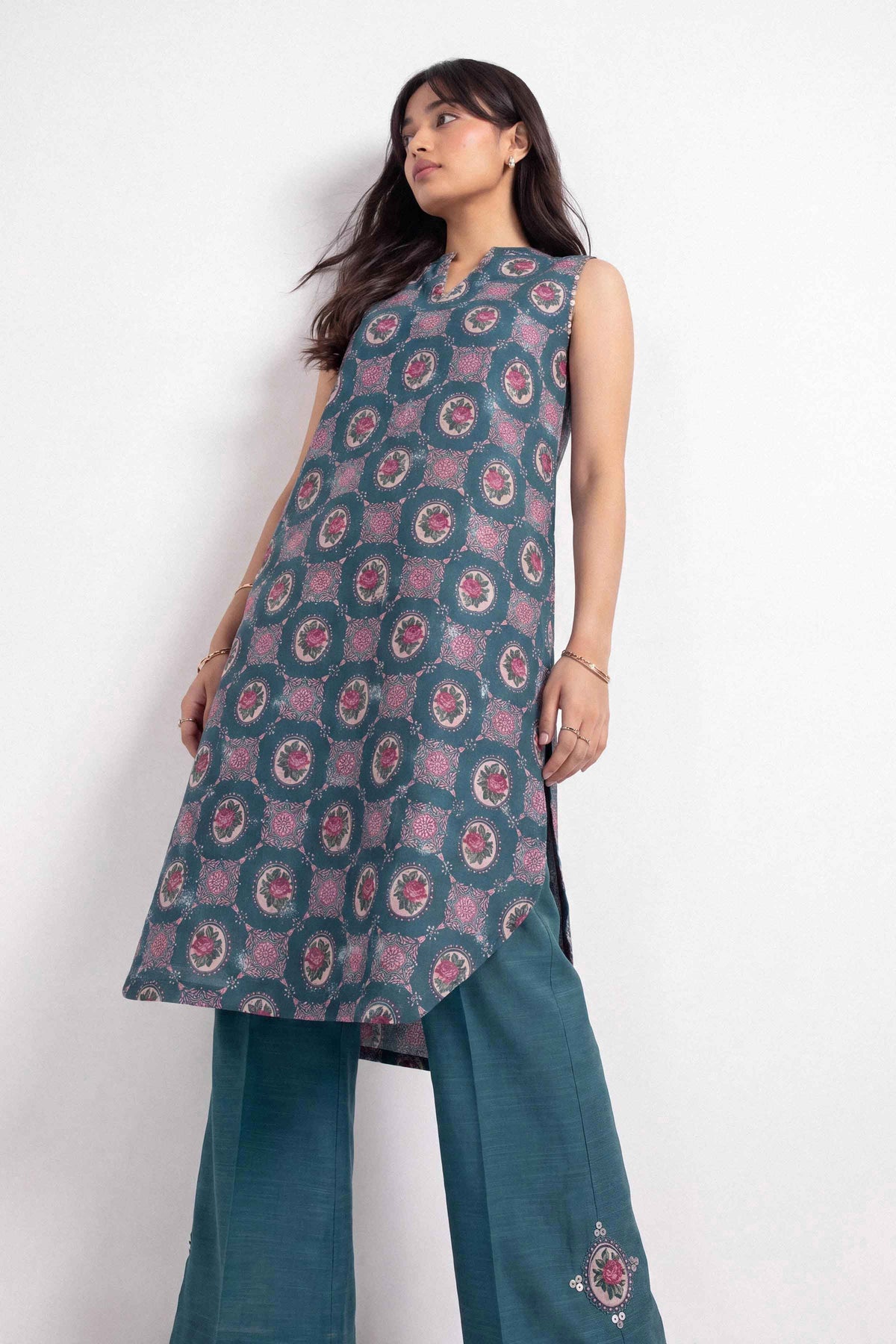 1 Piece - Dyed Loose Fabric - 42604029