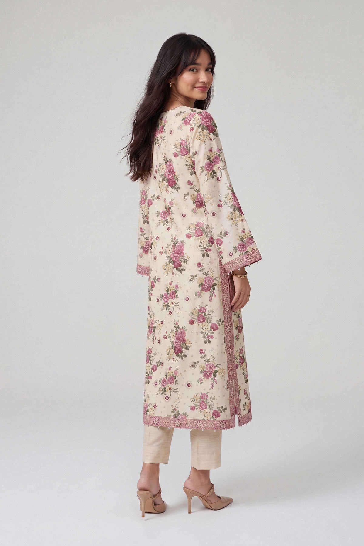 1 Piece - Dyed Loose Fabric - 42604028