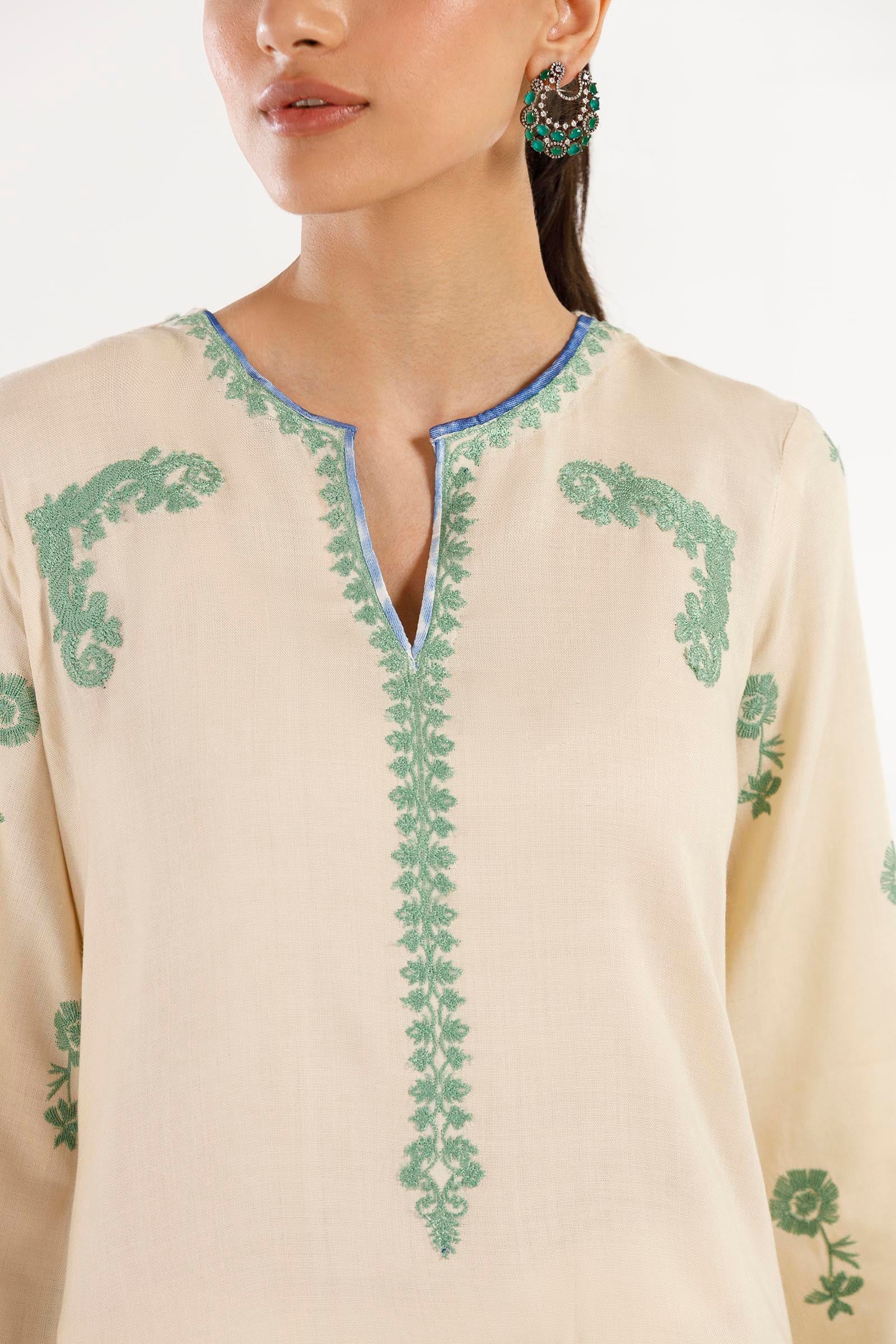 https://cdn.shopify.com/s/files/1/0740/1753/8280/files/FW22ESE503_3.jpg?v=1774610254