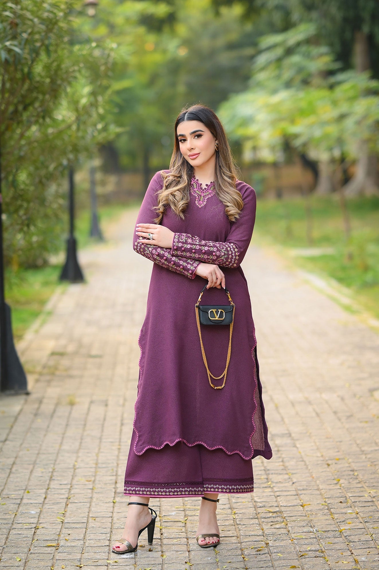 https://cdn.shopify.com/s/files/1/0587/3080/7460/files/FW25DC-2879_4.jpg?v=1764047775