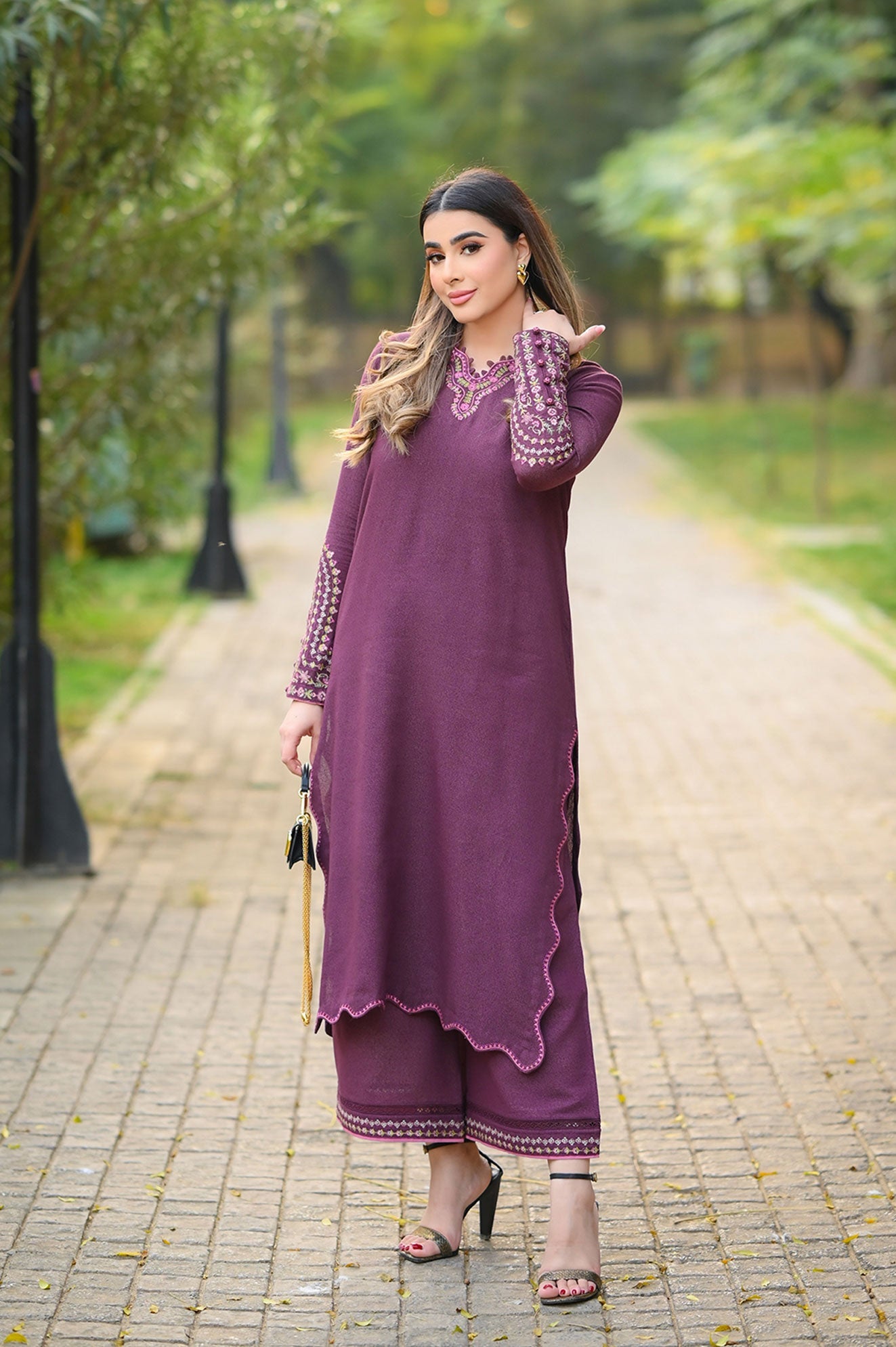 https://cdn.shopify.com/s/files/1/0587/3080/7460/files/FW25DC-2879_5.jpg?v=1764047775