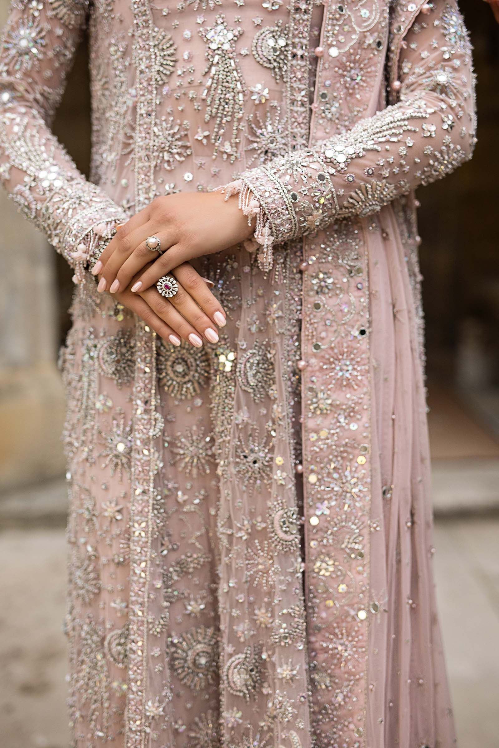 https://cdn.shopify.com/s/files/1/0620/8788/9062/files/FX894Closeup_H.jpg?v=1753431463