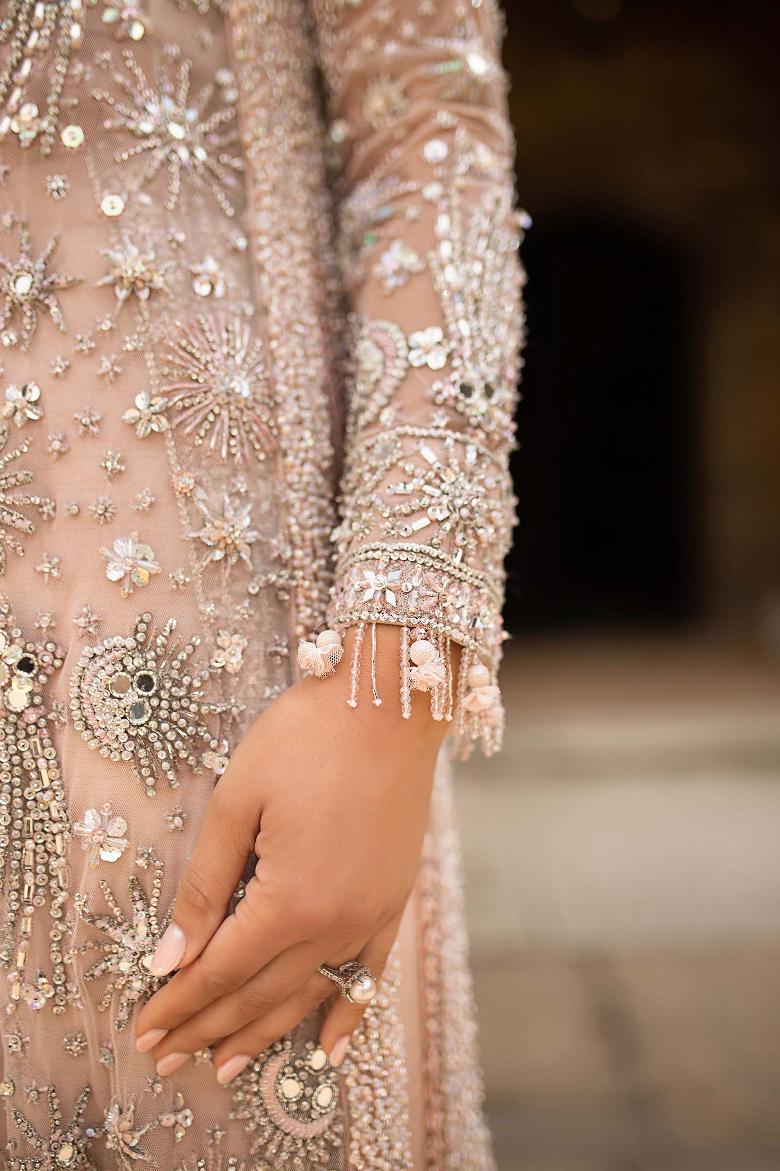 https://cdn.shopify.com/s/files/1/0620/8788/9062/files/FX894Closeup_J.jpg?v=1753431463