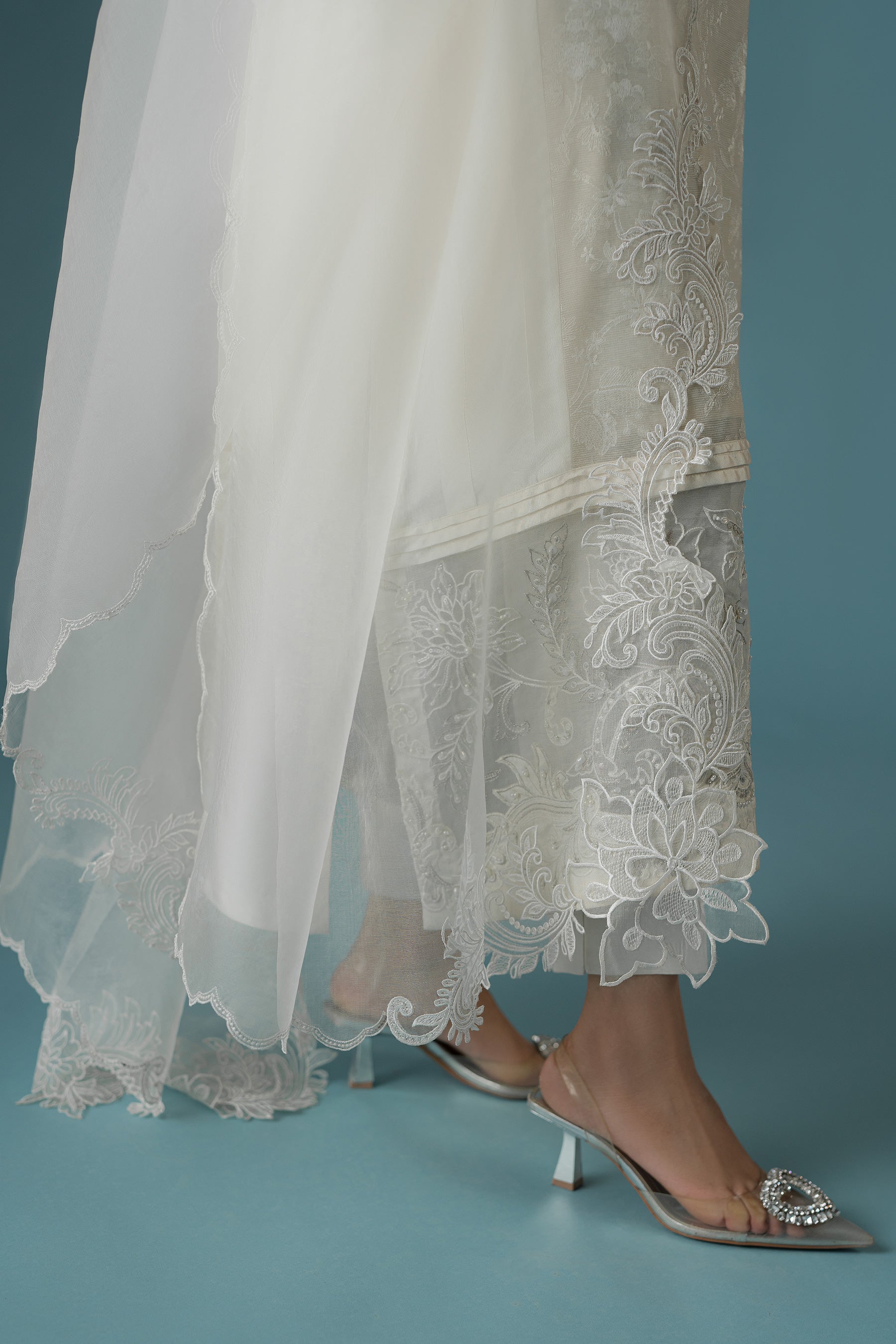 https://cdn.shopify.com/s/files/1/2402/3147/files/Flo-D11_3.jpg?v=1739872494