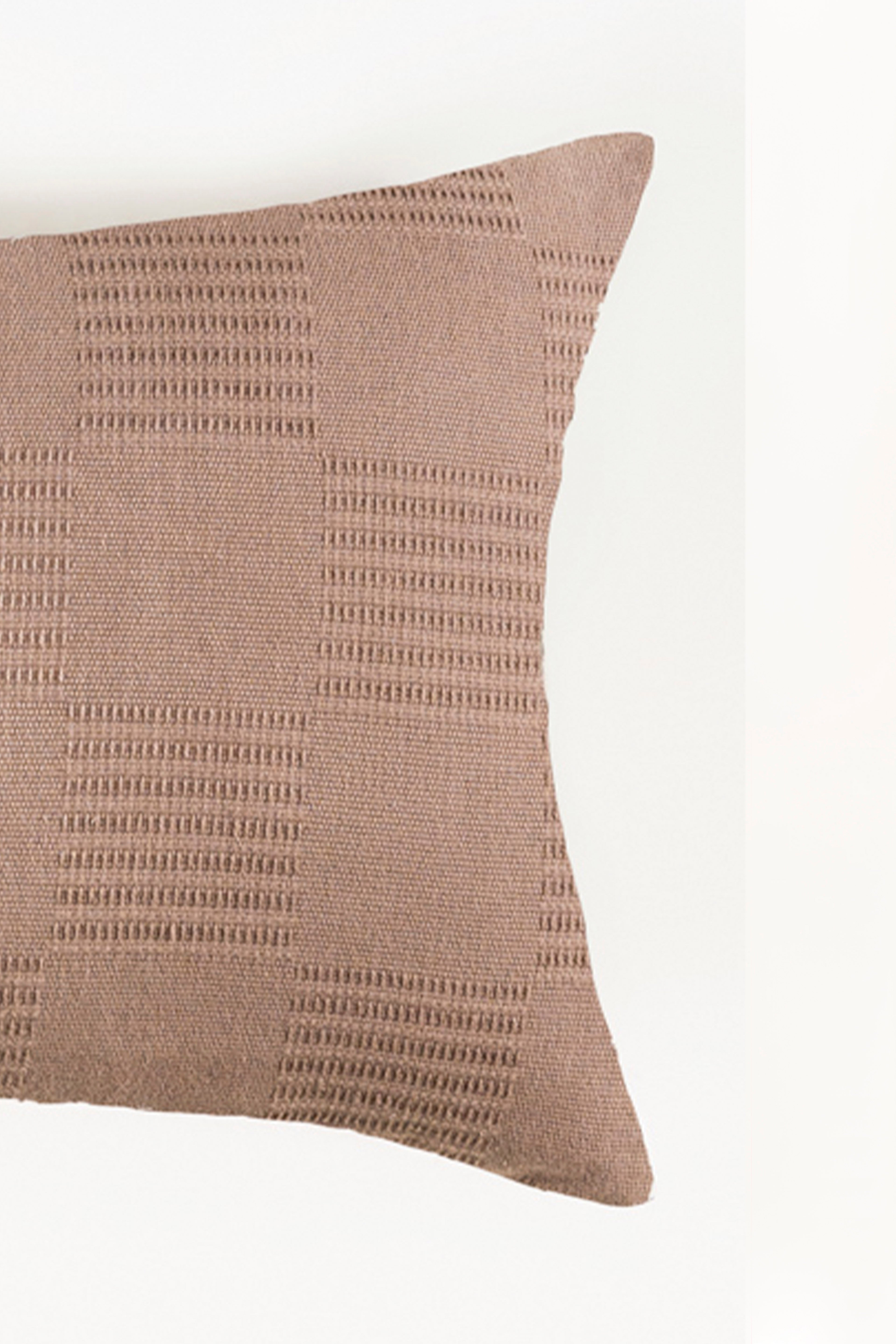 https://cdn.shopify.com/s/files/1/0706/3253/8159/files/FossilThermalDeckCushion_2.jpg?v=1771242678