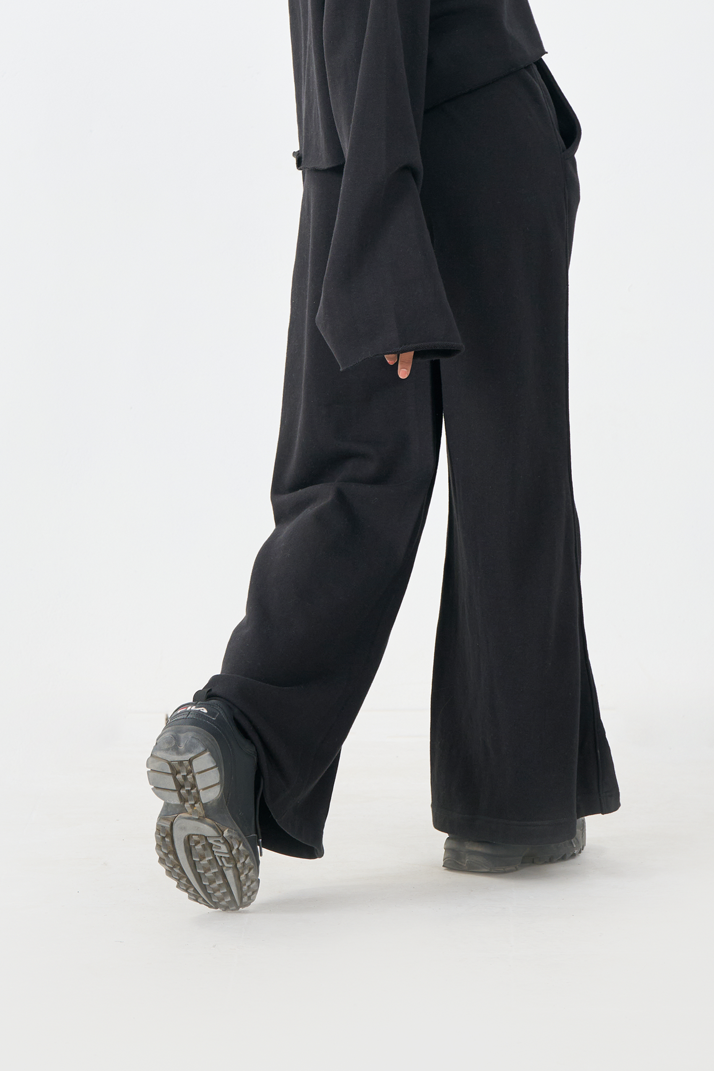 French Terry Wide-Leg Seam Trousers (Black)